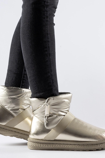 Stivali da neve corti...