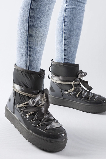 Stivali da neve verniciati...