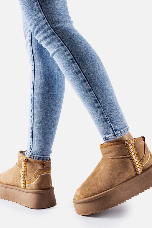 Stivali da neve con platforma Scavi...