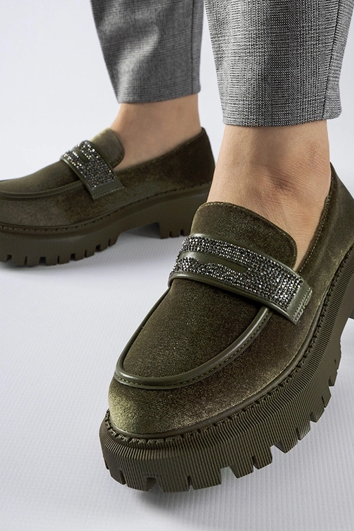 Mocassini verdi decorati con zirconi...