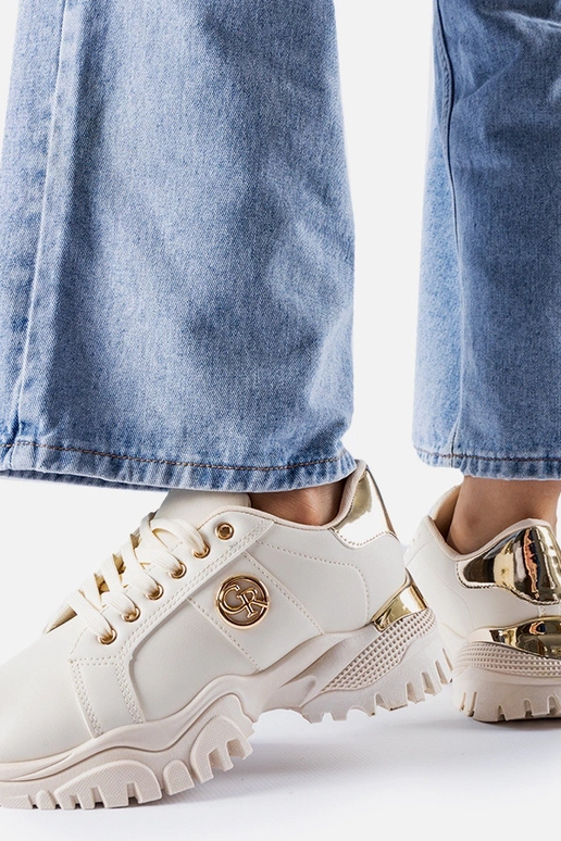 Sneakers beige con suola massiccia...