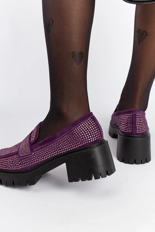 Mocassini viola con tacco massiccio...