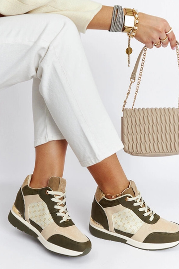 Sneakers con zeppa color castagna verde