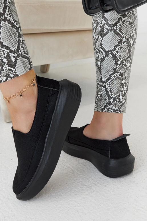 Scarpe da donna nere traforate,...