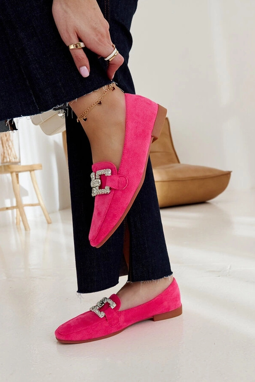 Mocassini rosa decorati con catena Kuens