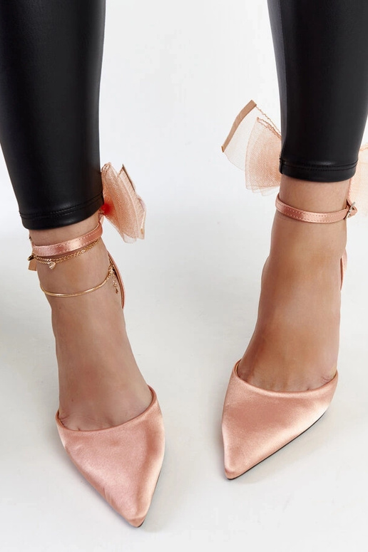 Scarpe con fiocco rosa chiaro di Ilaysa