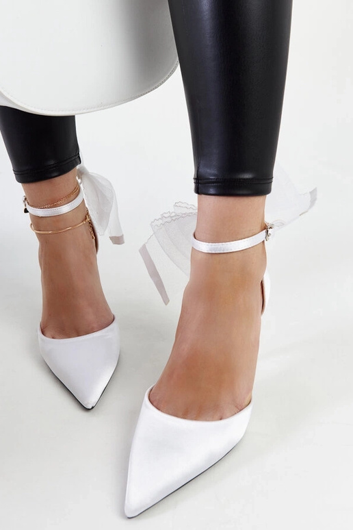 Tacco alto bianco con fiocco Ilaysa