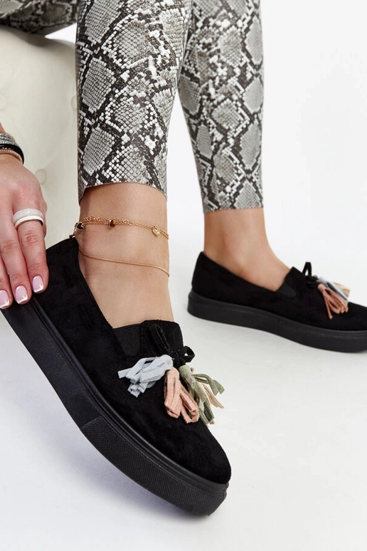 Stivaletti neri con nappe colorate...