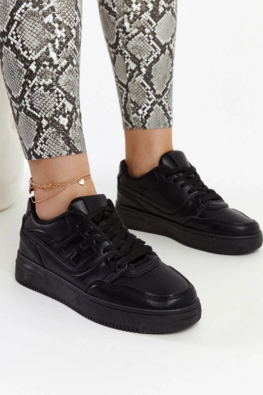 Sneakers nere con platform Mentha