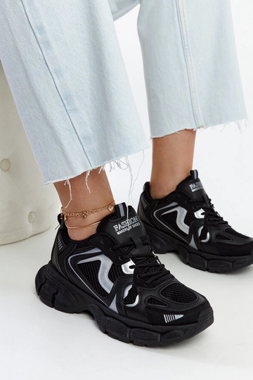 Sneakers nere con suola...