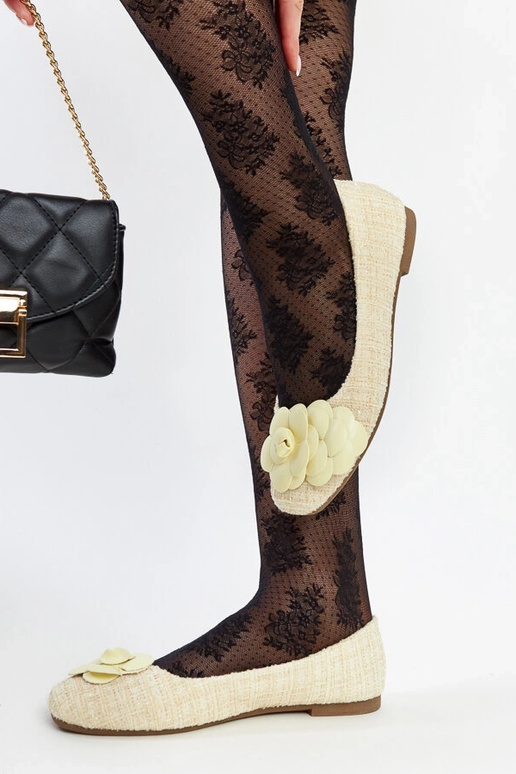 Ballerine gialle con fiore decorativo...