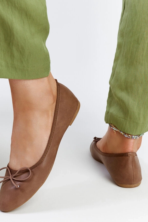 Ballerine in ecopelle marrone Pavla