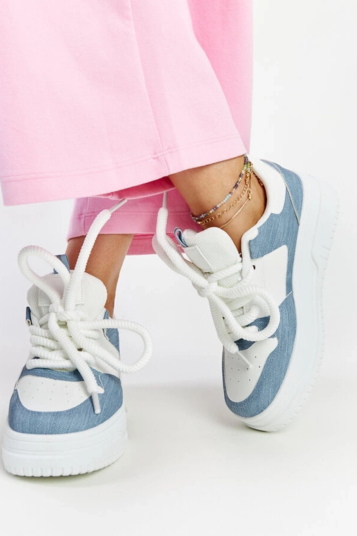 Sneakers bianchi e blu con...