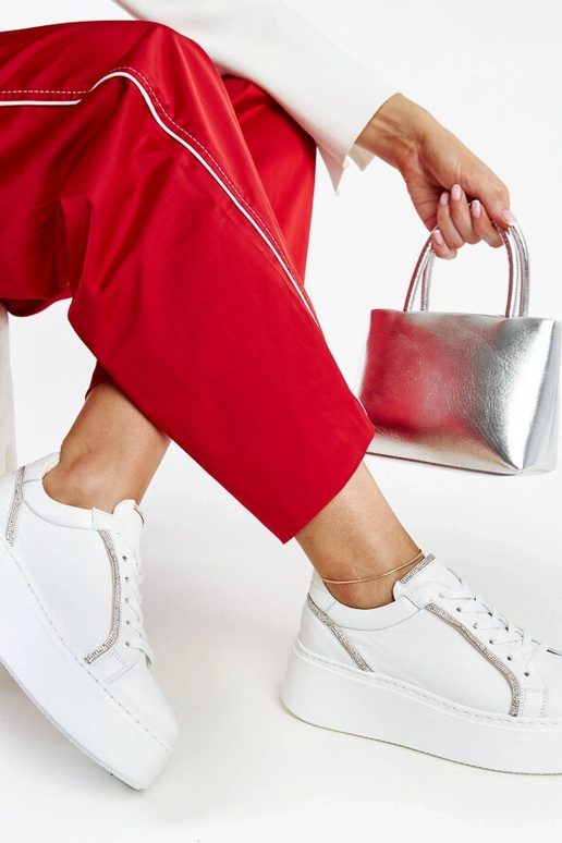 Sneakers bianchi in pelle con zirconi...