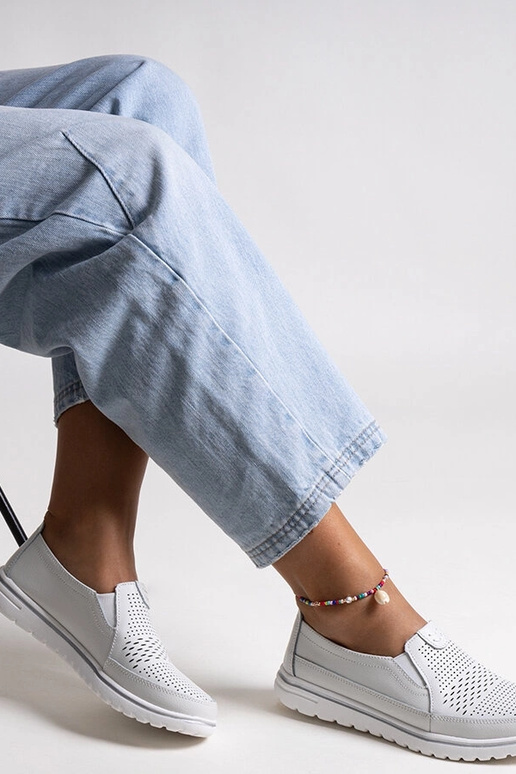 Półbuty in pelle grigio chiaro Vinceza