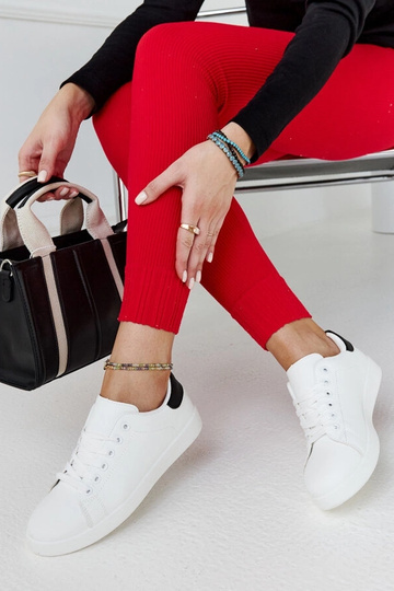 Sneakers Birikti bianche con plateau e dettaglio nero