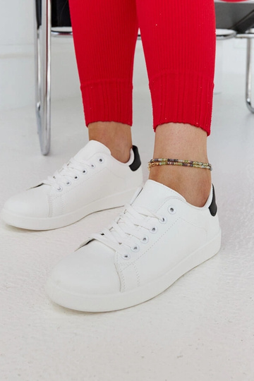 Sneakers Birikti bianche con plateau e dettaglio nero 2