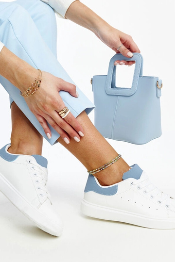 Sneakers Ariam bianche e...