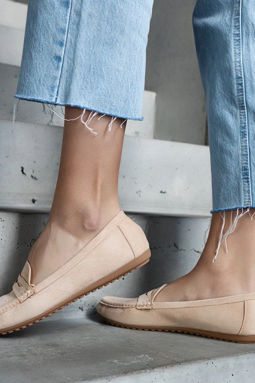 Mocassini color sabbia in scamosciato...