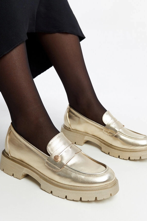 Mocassini dorati in pelle sintetica...