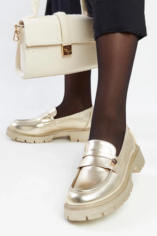 Mocassini dorati in pelle sintetica...