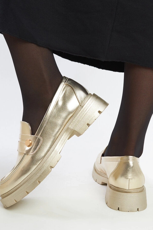 Mocassini dorati in pelle sintetica...