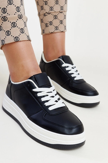 Sneakers con plateau Cvita nere