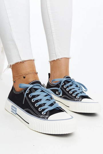 Sneakers nere con lacci colorati Jadranka 2