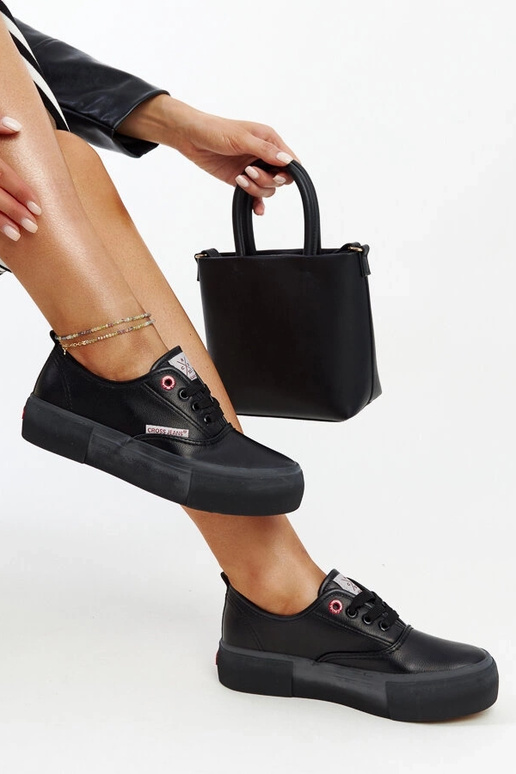 Sneakers da donna nere CROSS JEANS