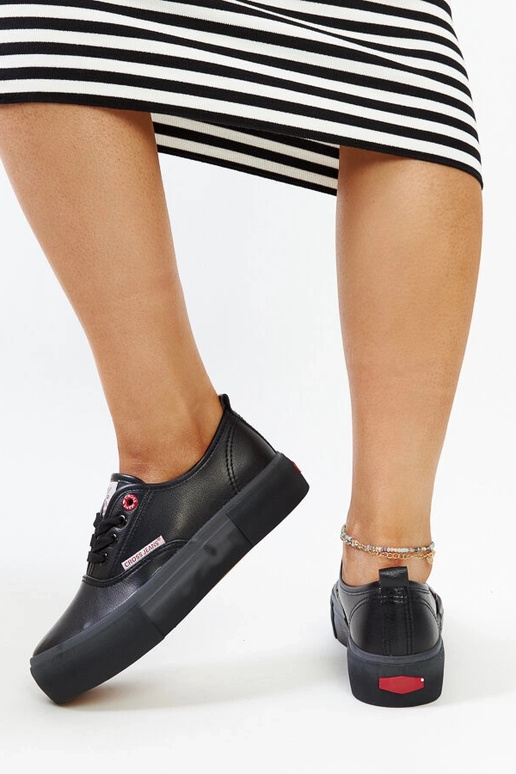 Sneakers da donna nere CROSS JEANS