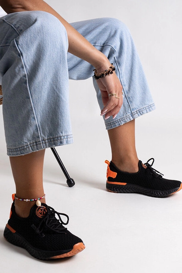 Sneakers in tessuto nero da...