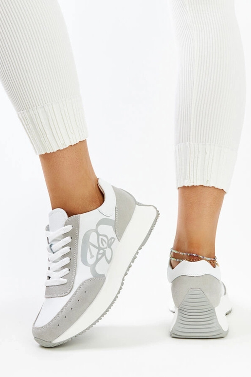 Sneakers in pelle bianche e grigie...