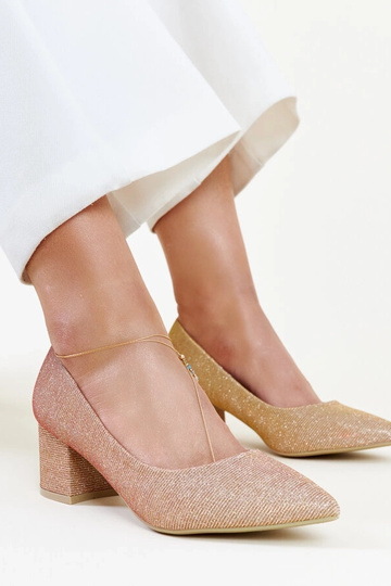 Décolleté rosa scintillanti...