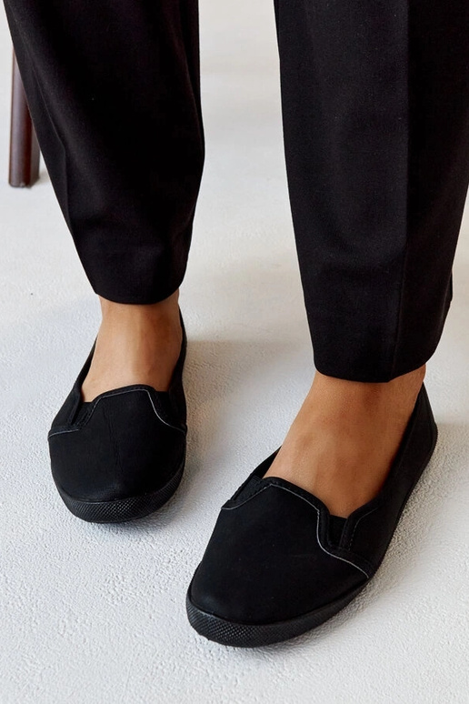 Scarpe sportive nere allacciate in...