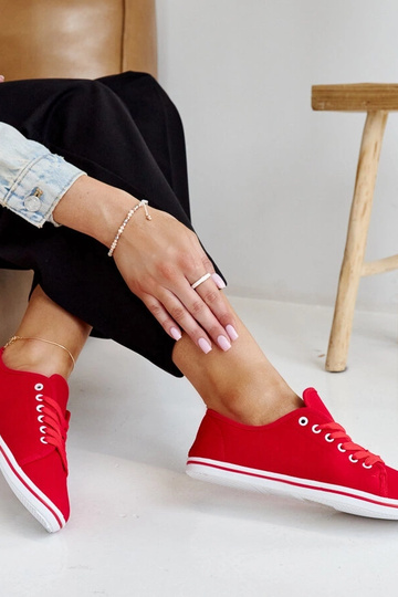 Sneakers classiche rosse... 2
