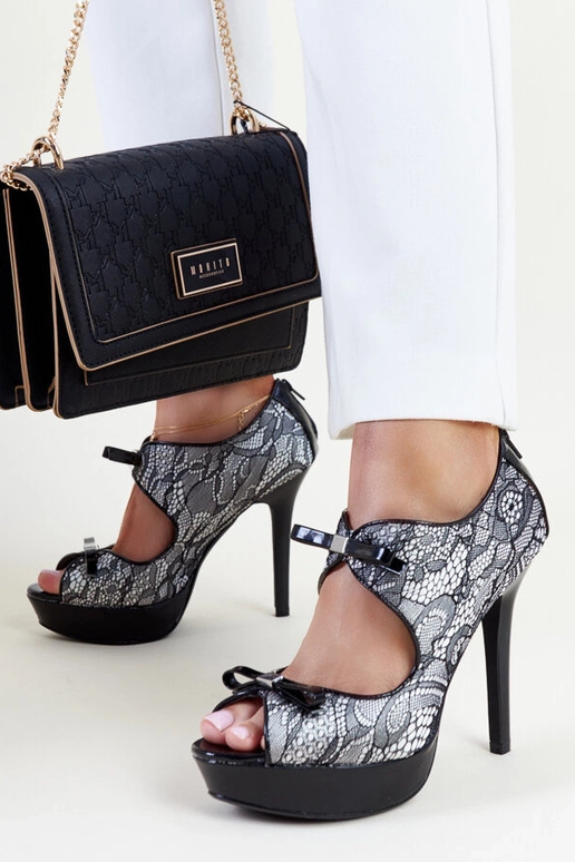 Eleganti tacchi Metla in bianco e nero