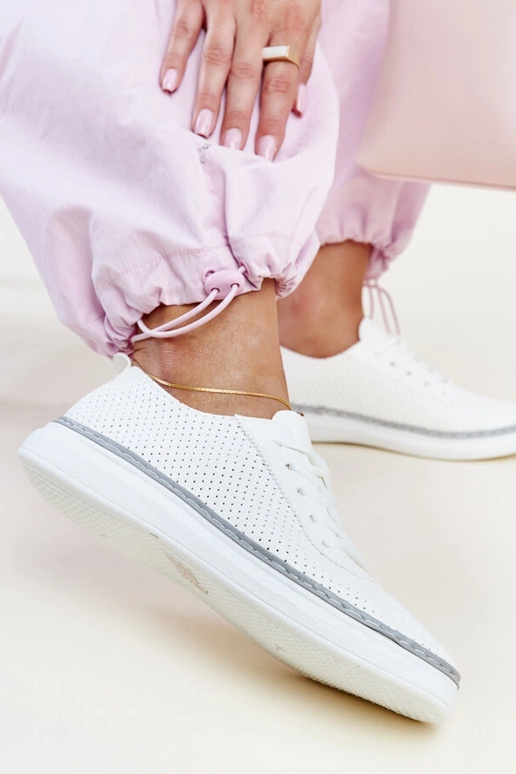 Sneakers traforate bianche e grigie...
