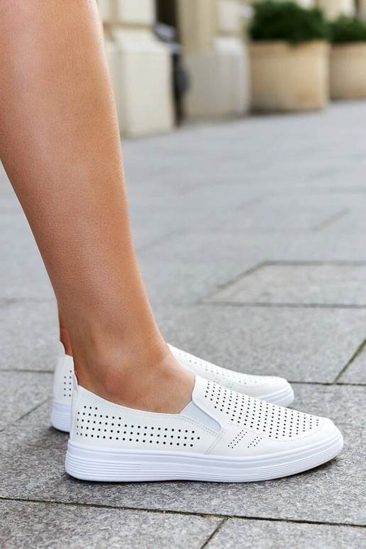 Sneakers traforate beige slip-on Dafina