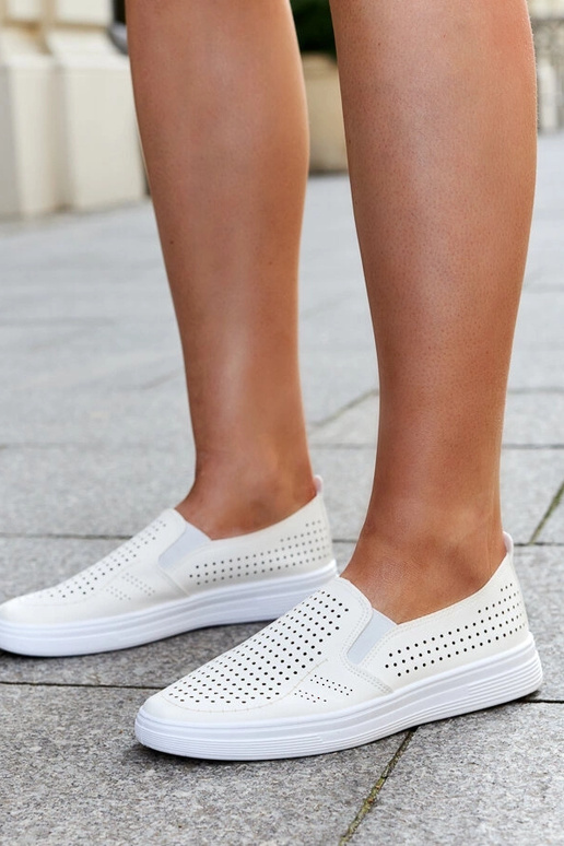 Sneakers traforate beige slip-on Dafina