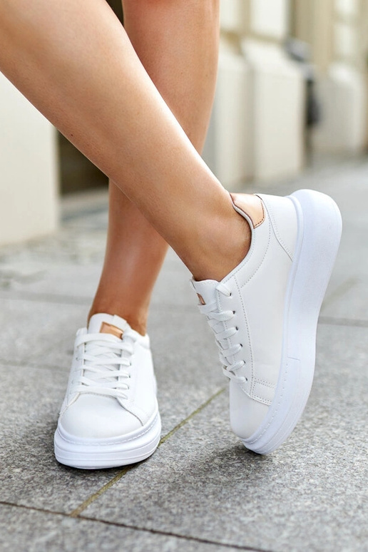 Sneakers bianche con suola spessa Ivalu