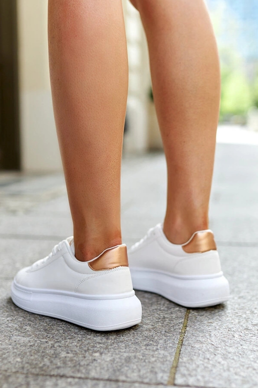 Sneakers bianche con suola spessa Ivalu