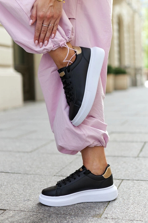 Sneakers nere con suola spessa Ivalu