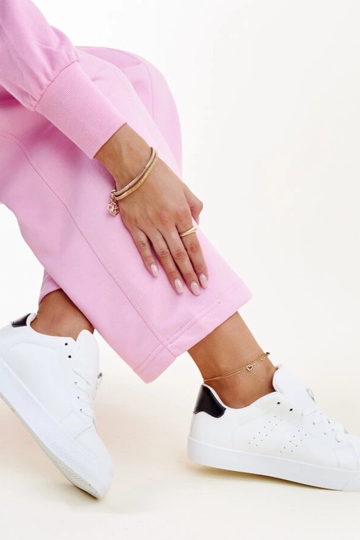 Sneakers Akila nere e bianche