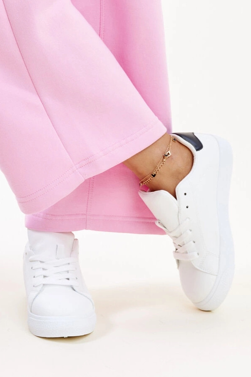 Sneakers Akila nere e bianche