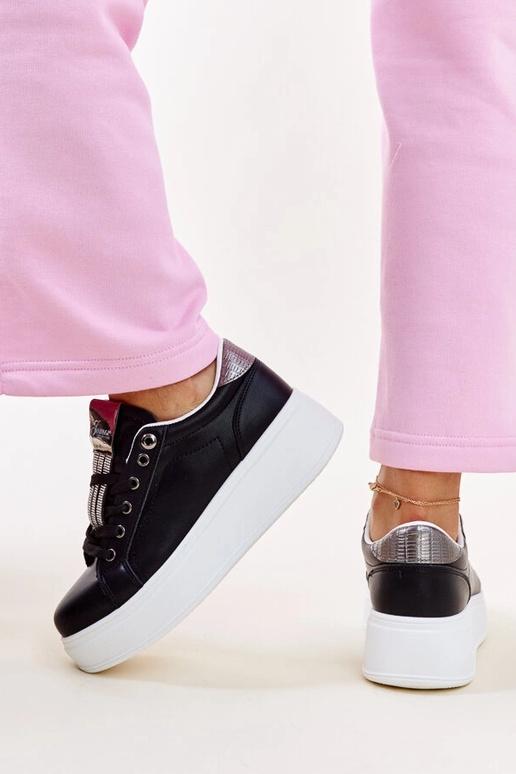 Sneakers nere e argento con zirconi...