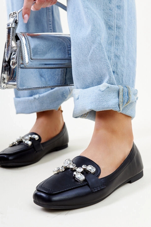 Mocassini neri con fibbia in zirconio...