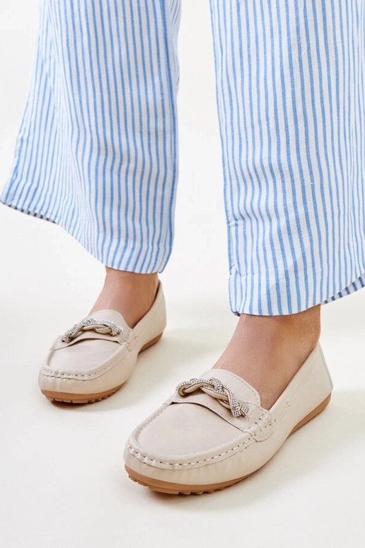 Mocassini beige decorati con zirconi...