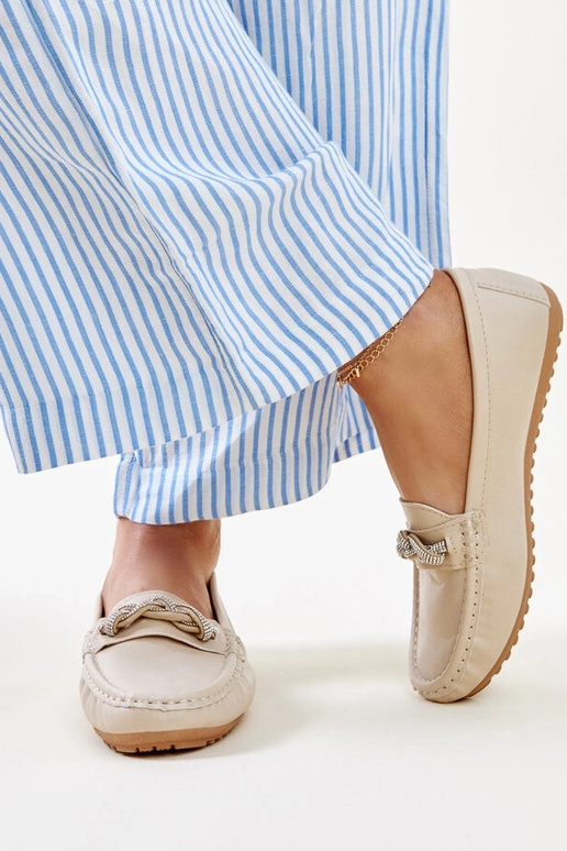 Mocassini beige decorati con zirconi...