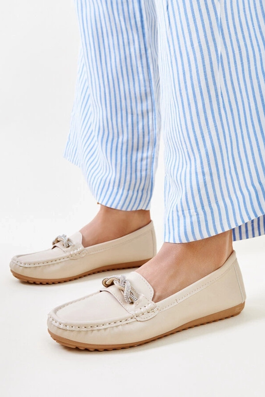 Mocassini beige decorati con zirconi...