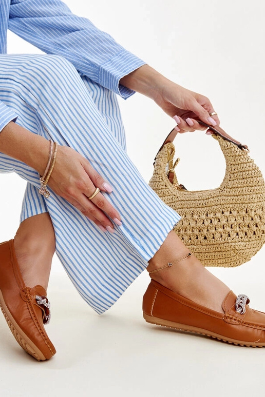 Mocassini marroni decorati con...